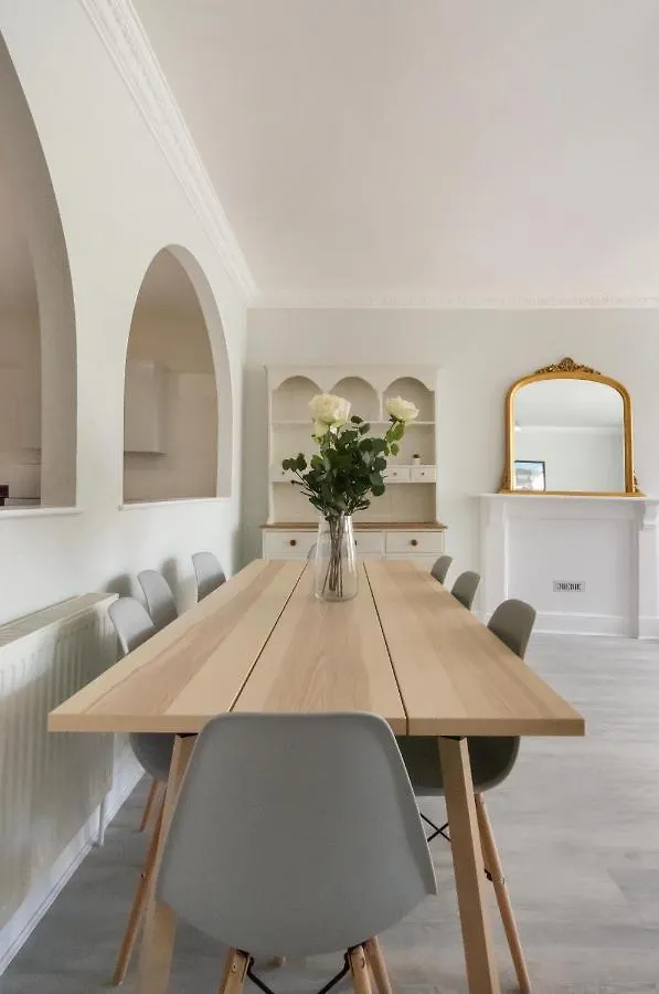 Apartment Free Parking! Very Large 2 Bedroom Clifton Flat Bristol United Kingdom