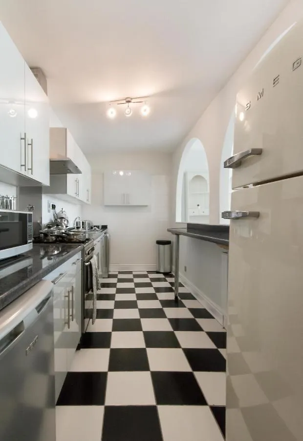 Free Parking! Very Large 2 Bedroom Clifton Flat Bristol 0*,  United Kingdom