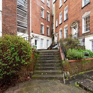 Apartment Hummingbird Maisonette By Prescott, Bristol